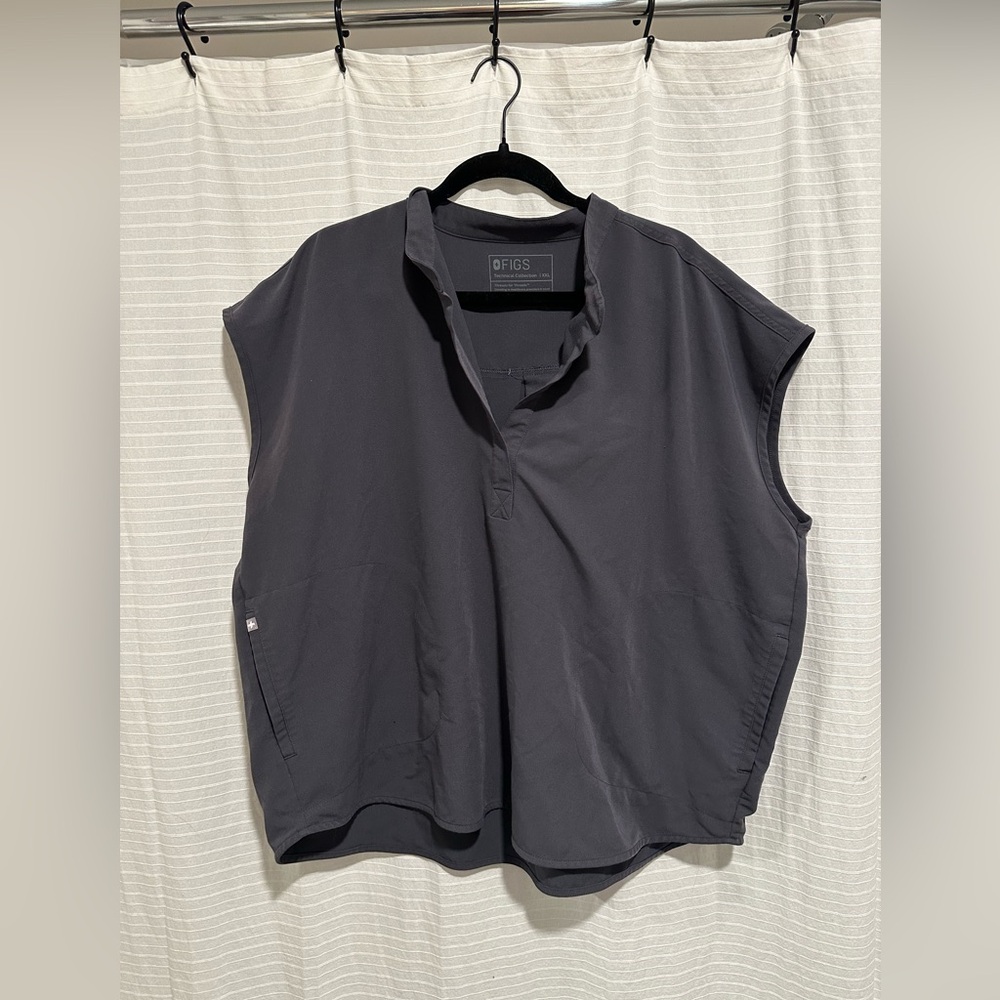 FIGS - Women’s Rafaela Scrub Top 2XL